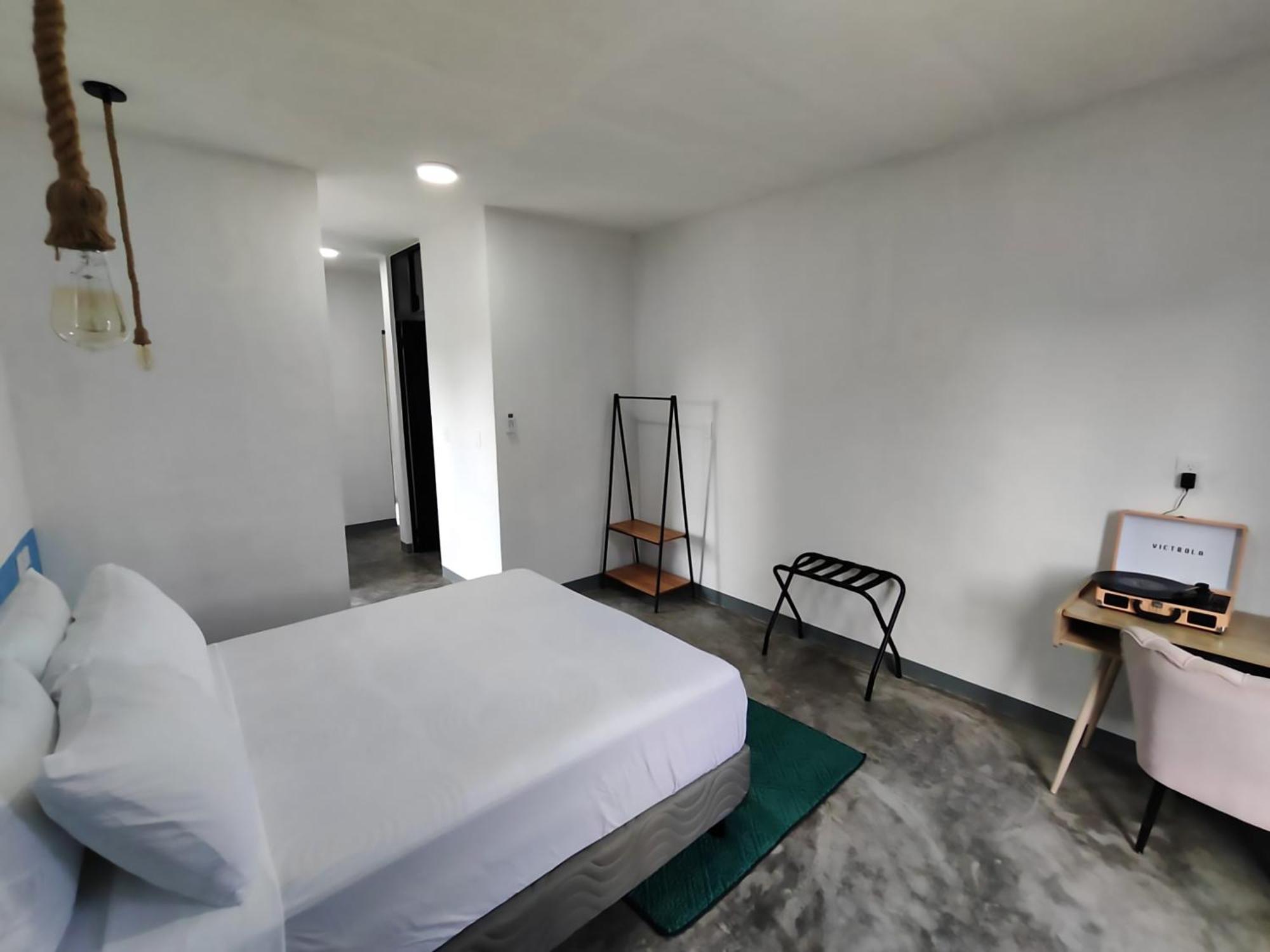 New Friends Hostel & Bar Adults Only 巴利亚多利德 外观 照片